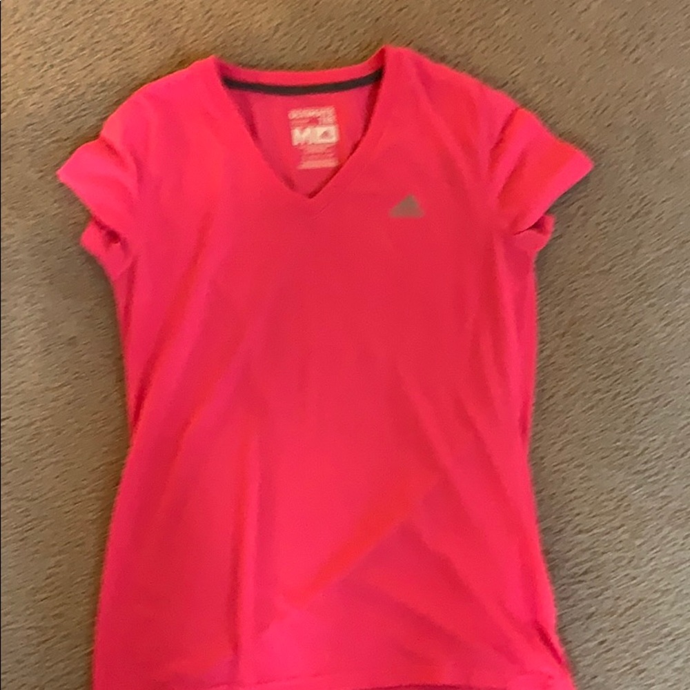 Tee shirt